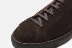 Sneaker><noscript><img width=